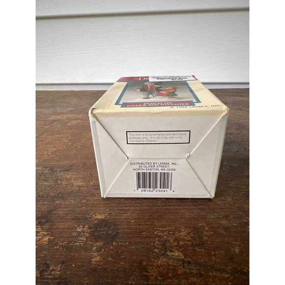 Vintage Lemax 1992 Porcelain Father & Daughter Figurine Christmas Village Decor - Picture 9 of 9